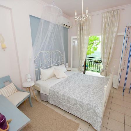 Aurora Apartment Corfu Pelekas Bagian luar foto